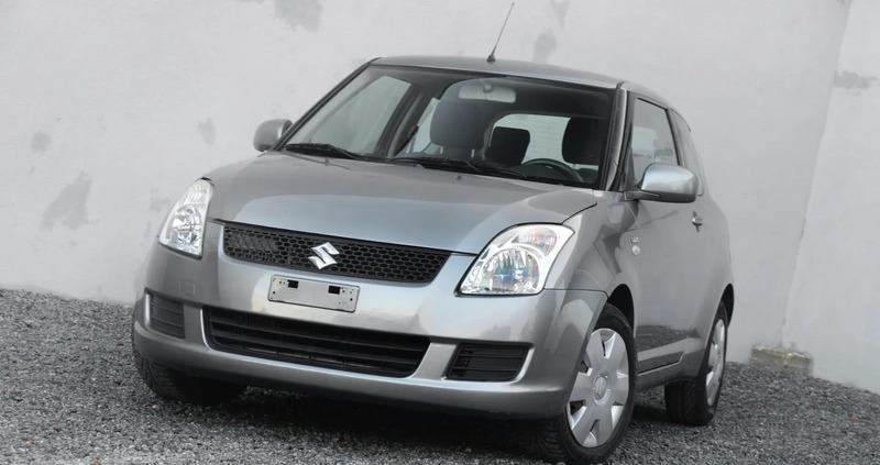 Suzuki Swift cena 8700 przebieg: 200000, rok produkcji 2009 z Jarocin małe 704